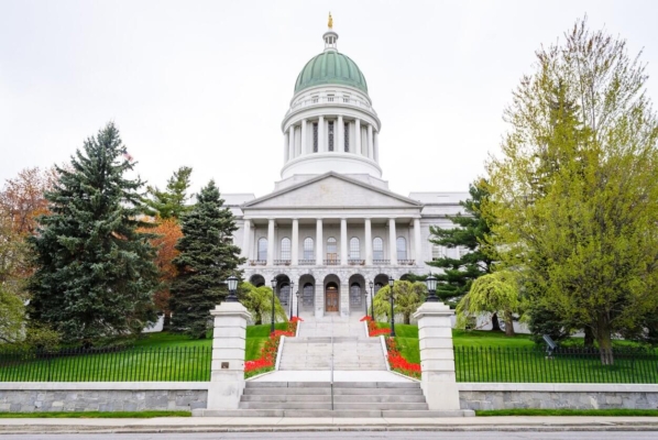 maine employment law changes for vacation payout and minimum wage increase.